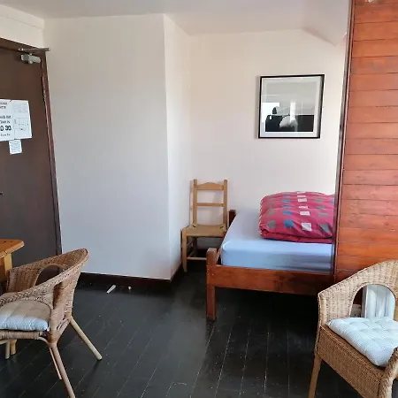 Aille River Tourist Hostel And Camping Doolin * Doolin