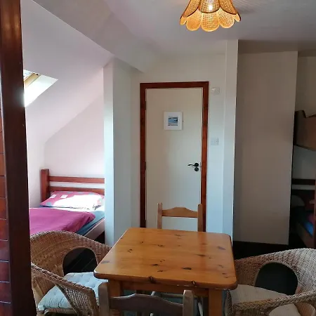 Aille River Tourist Hostel And Camping Doolin Hostel Doolin