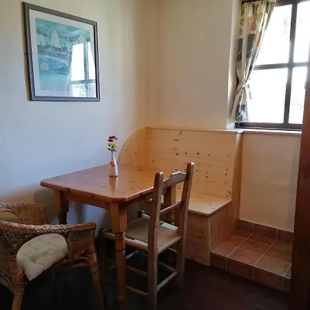 Aille River Tourist Hostel And Camping Doolin *