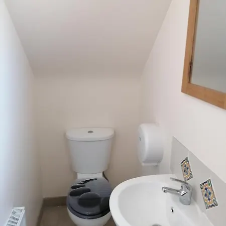 Hostel Aille River Tourist Hostel And Camping Doolin