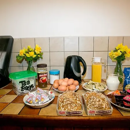 Aille River Tourist Hostel And Camping Doolin Doolin