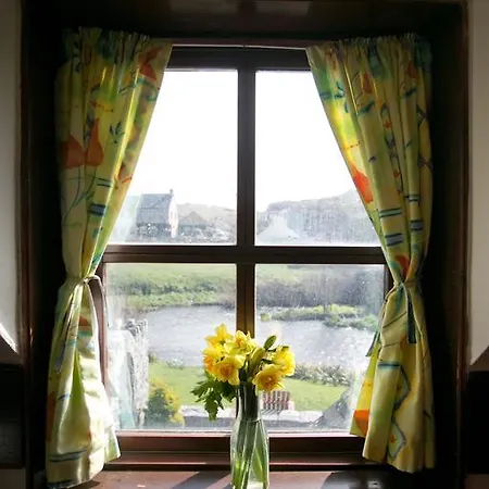 Aille River Tourist And Ostello Doolin