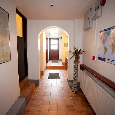 Aille River Tourist Hostel And Camping Doolin Doolin