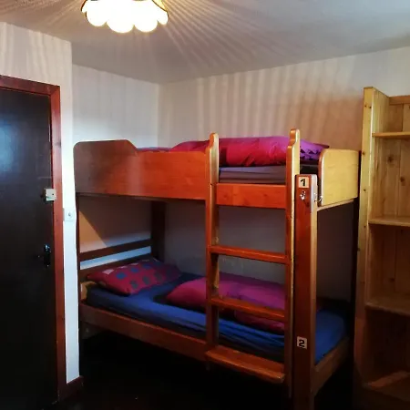 Aille River Tourist Hostel And Camping Doolin Hostel