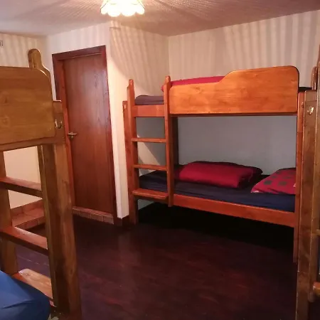 Aille River Tourist Hostel And Campsite Doolin * Doolin