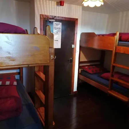 Aille River Tourist Hostel&campsite Hostel Doolin