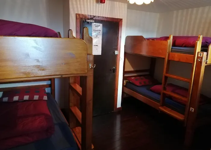 Aille River Tourist And Hostel Doolin